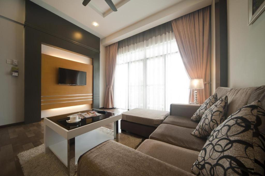 Aranda Nova Suite คาเมรอนไฮแลนด์ ภายนอก รูปภาพ